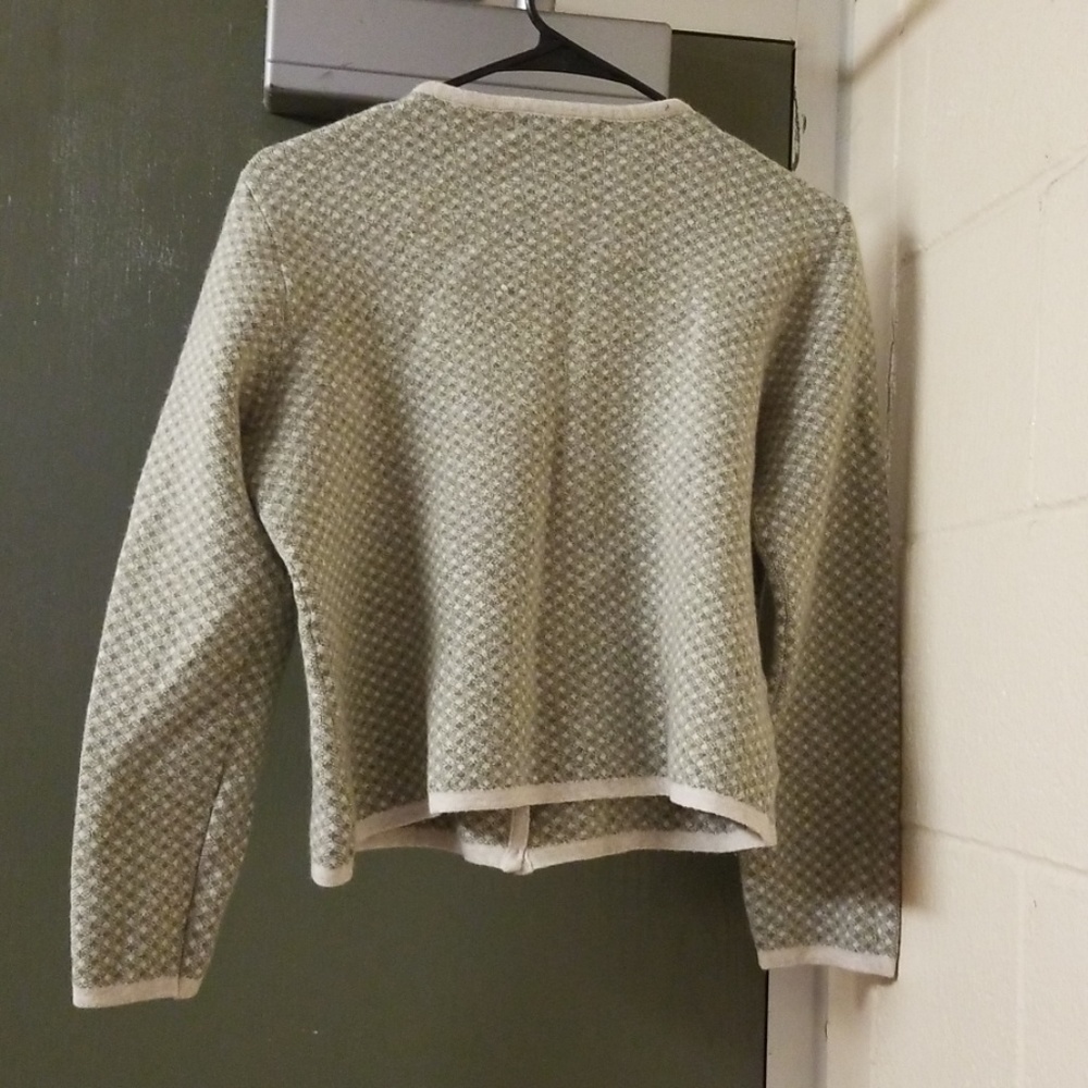 Jacket - Picture 2 of 3